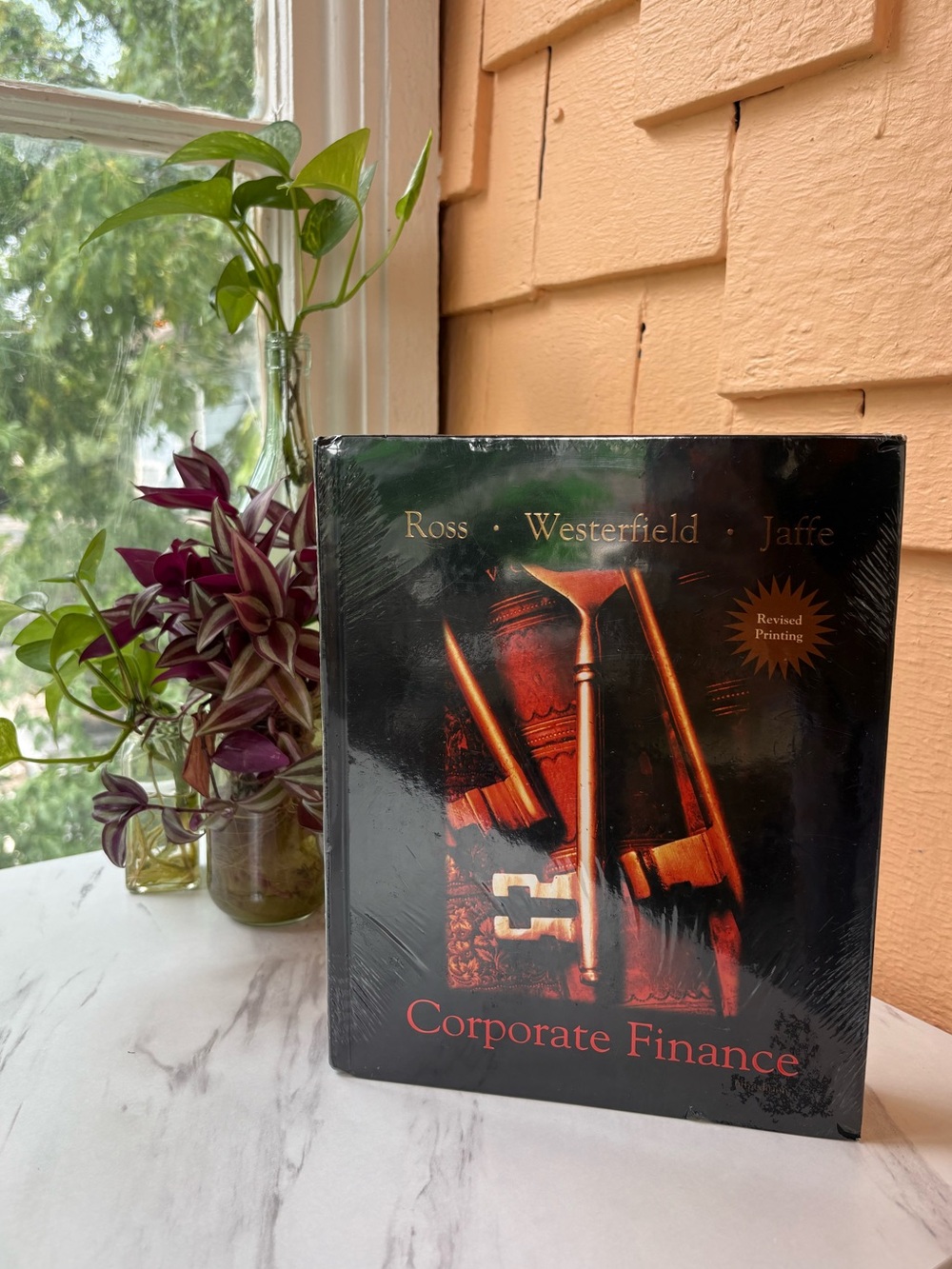 Corporate Finance Textbook by Ross, Westerfield & Jaffe, 6th Edition. Hardcover.